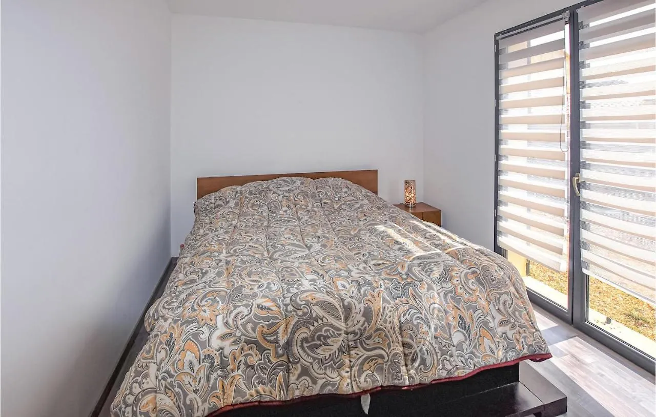 Awesome Home In Propiac With Wifi 0*,  France